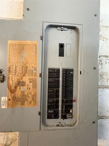 414 S WIGGINS ROAD, Plant City, FL 33566