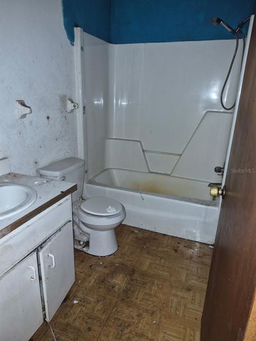 414 S WIGGINS ROAD, Plant City, FL 33566