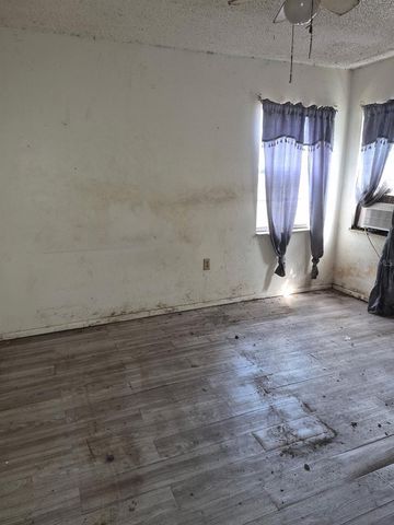 414 S WIGGINS ROAD, Plant City, FL 33566