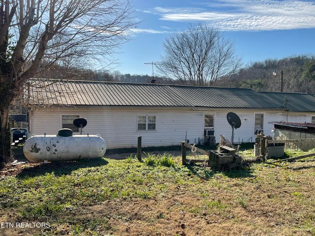 181 Big Creek Rd, Madisonville, TN 37354