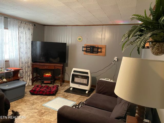 181 Big Creek Rd, Madisonville, TN 37354