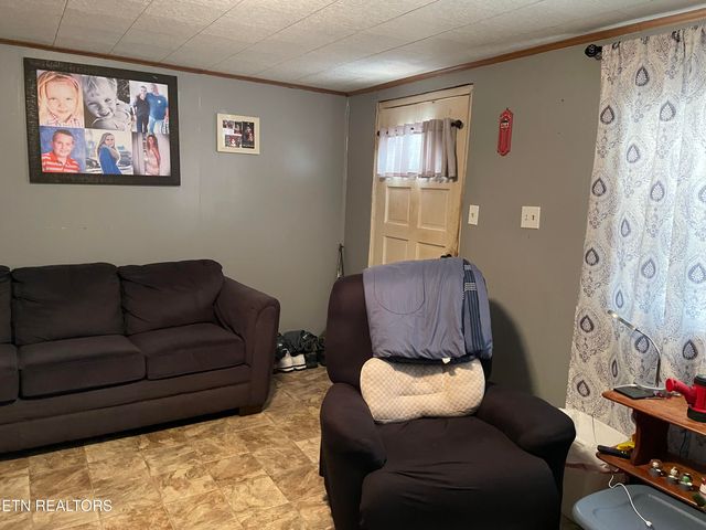 181 Big Creek Rd, Madisonville, TN 37354