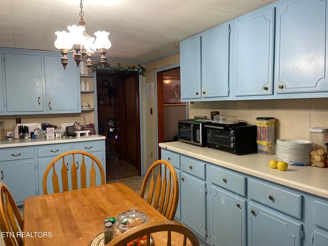 181 Big Creek Rd, Madisonville, TN 37354