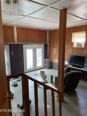 181 Big Creek Rd, Madisonville, TN 37354