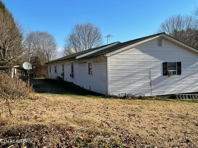 181 Big Creek Rd, Madisonville, TN 37354