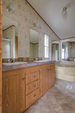 6527 Blue Water Court, Granbury, TX 76049