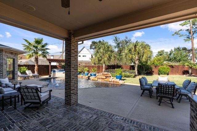 1510 Latexo Drive, Houston, TX 77018