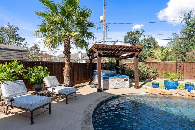 1510 Latexo Drive, Houston, TX 77018