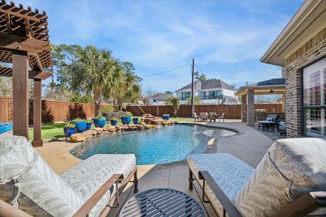 1510 Latexo Drive, Houston, TX 77018