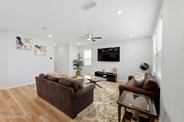 14742 CASHEW Avenue, Jacksonville, FL 32218