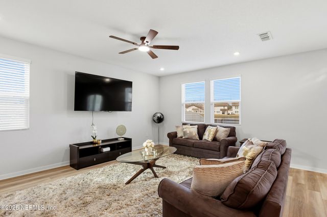 14742 CASHEW Avenue, Jacksonville, FL 32218