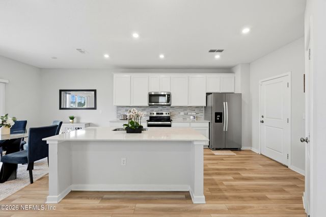 14742 CASHEW Avenue, Jacksonville, FL 32218