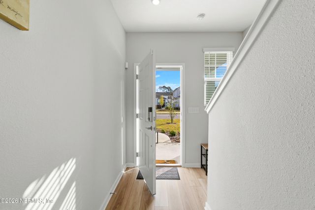 14742 CASHEW Avenue, Jacksonville, FL 32218