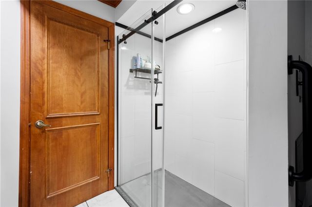 507 Buttermilk Ln, Bradford Woods, PA 15015