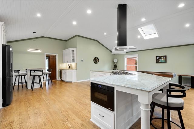 507 Buttermilk Ln, Bradford Woods, PA 15015