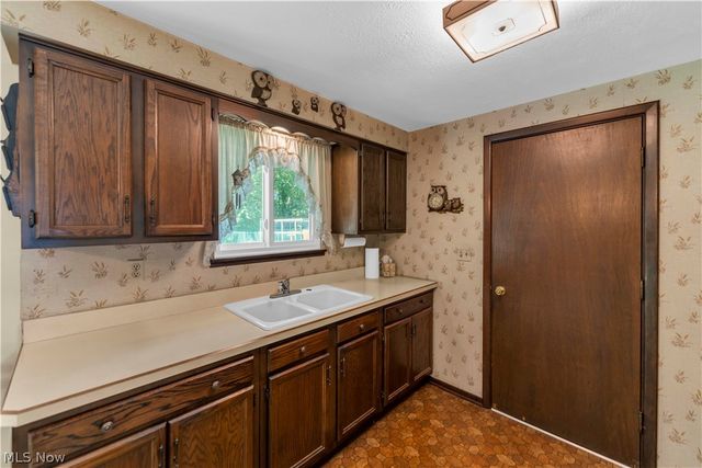 34739 Highland Drive, North Ridgeville, OH 44039