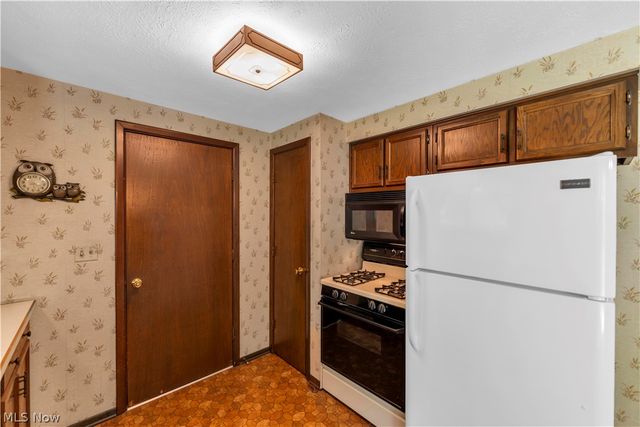 34739 Highland Drive, North Ridgeville, OH 44039