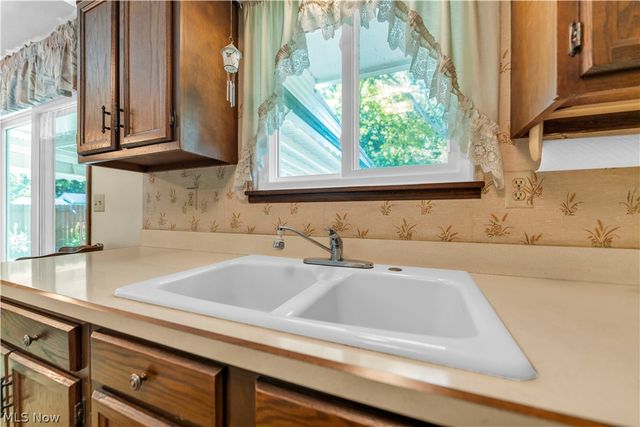 34739 Highland Drive, North Ridgeville, OH 44039