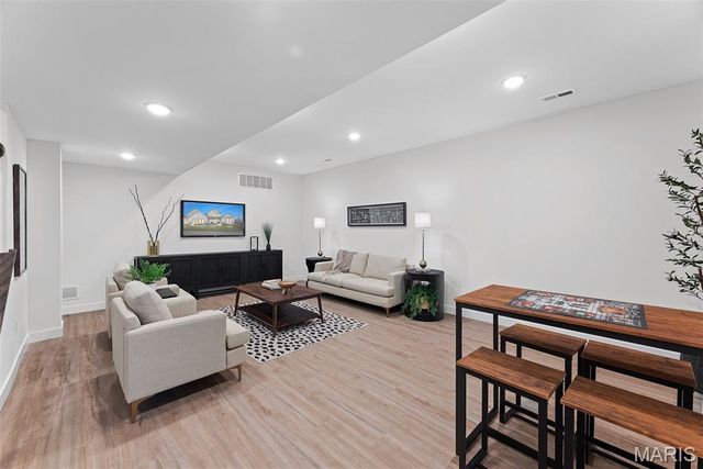 1 Bridgeport @Willow Grove, Dardenne Prairie, MO 63368