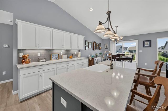 2009 White Branch Drive, St Paul, MO 63366