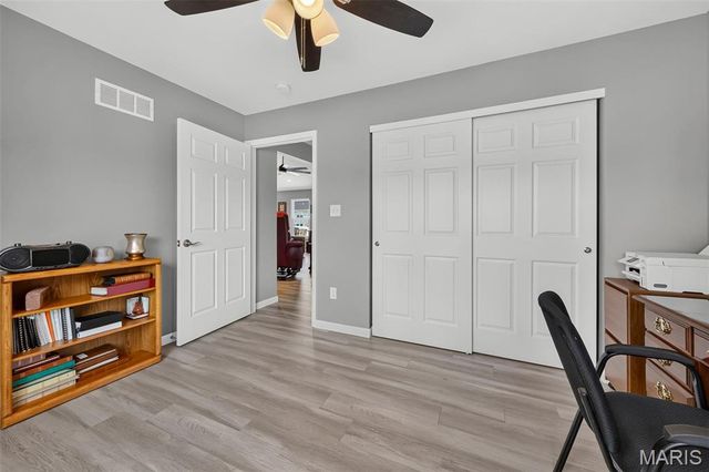 2009 White Branch Drive, St Paul, MO 63366