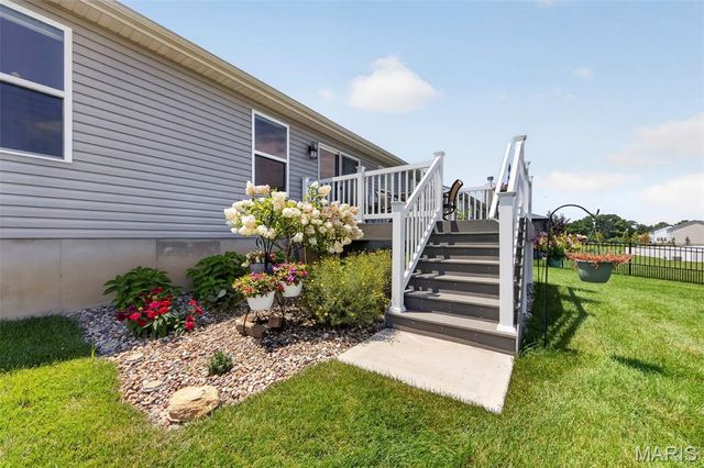 2009 White Branch Drive, St Paul, MO 63366