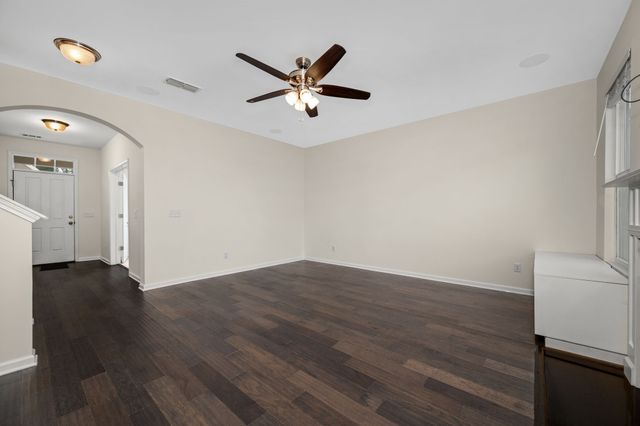 2505 Miranda Dr, Murfreesboro, TN 37128