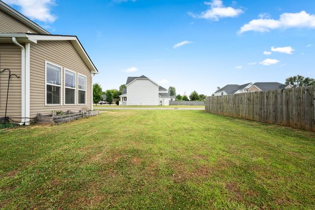 2505 Miranda Dr, Murfreesboro, TN 37128