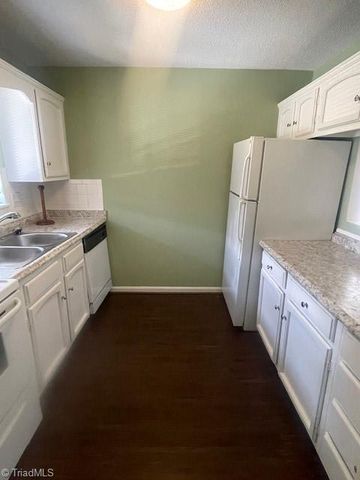 114 Cedar Cove Lane, Winston-salem, NC 27104