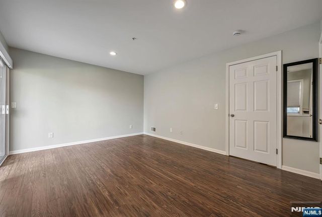 218 Orchard Park, Allendale, NJ 07401