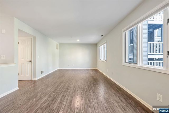 218 Orchard Park, Allendale, NJ 07401