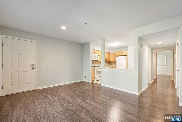 218 Orchard Park, Allendale, NJ 07401