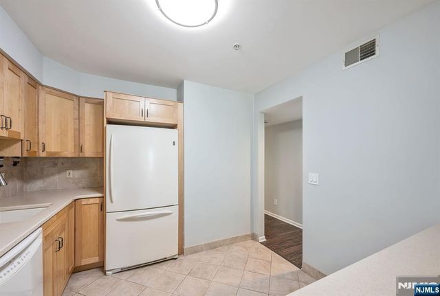 218 Orchard Park, Allendale, NJ 07401