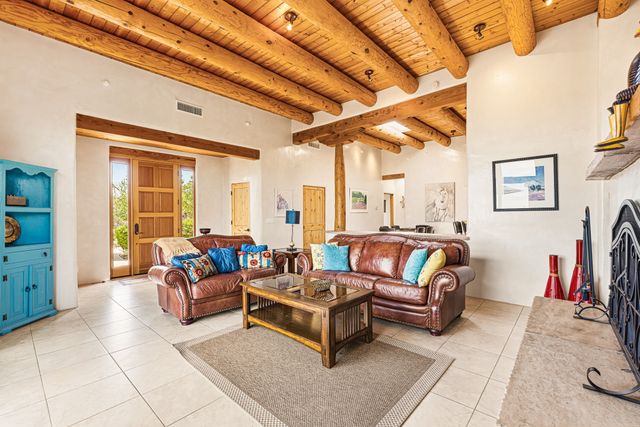 11 Pulitzer Trail D, Santa Fe, NM 87506