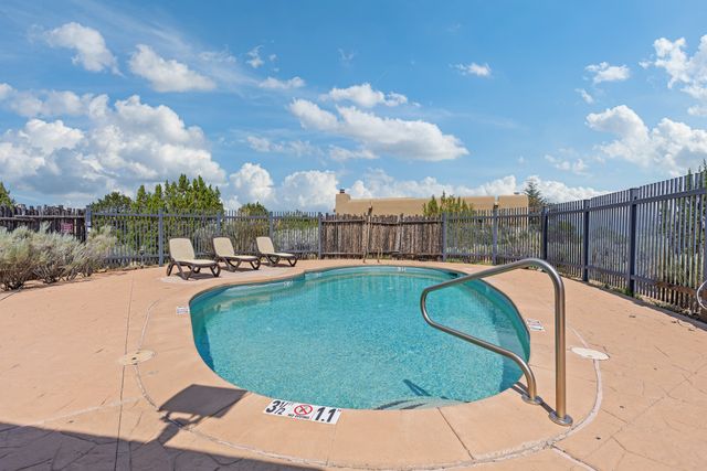 11 Pulitzer Trail D, Santa Fe, NM 87506
