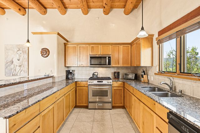 11 Pulitzer Trail D, Santa Fe, NM 87506