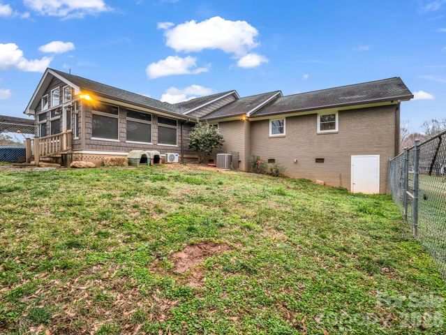 353 Country Club Road, Shelby, NC 28150