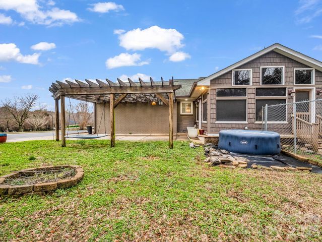 353 Country Club Road, Shelby, NC 28150