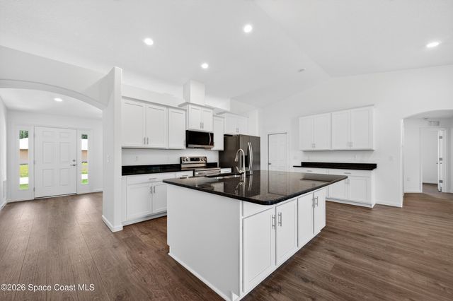 1098 Big Horn Circle NW, Palm Bay, FL 32907