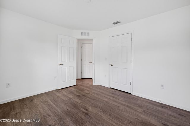 1098 Big Horn Circle NW, Palm Bay, FL 32907