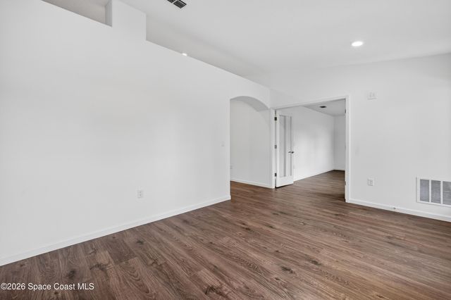 1098 Big Horn Circle NW, Palm Bay, FL 32907