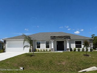 1098 Big Horn Circle NW, Palm Bay, FL 32907