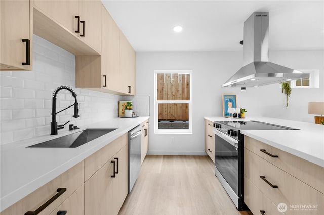 1602 Baker Ave #B, Everett, WA 98201