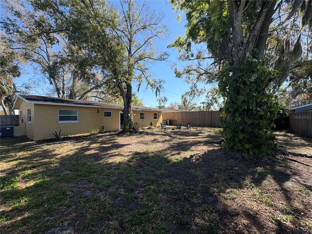 3932 MIDDLESEX PLACE, Sarasota, FL 34241