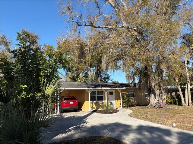 3932 MIDDLESEX PLACE, Sarasota, FL 34241