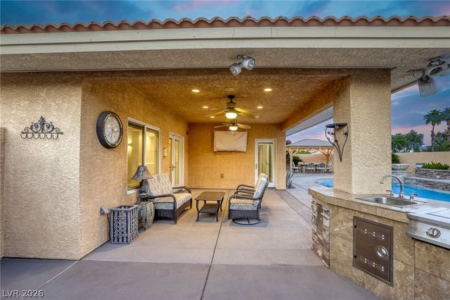 1940 Jasmine Joy Court, Las Vegas, NV 89117