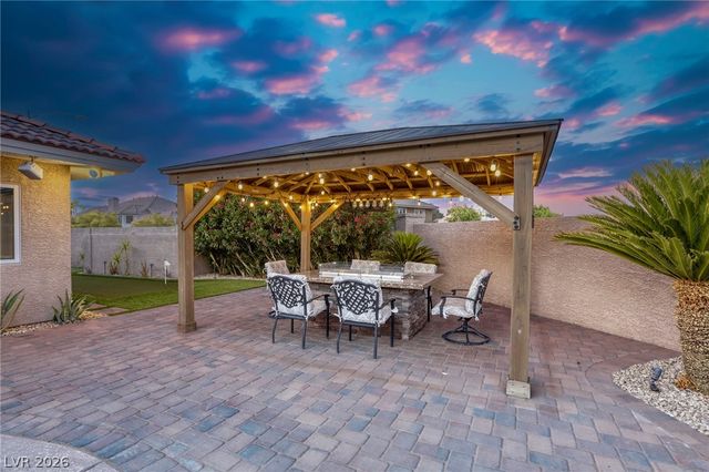 1940 Jasmine Joy Court, Las Vegas, NV 89117