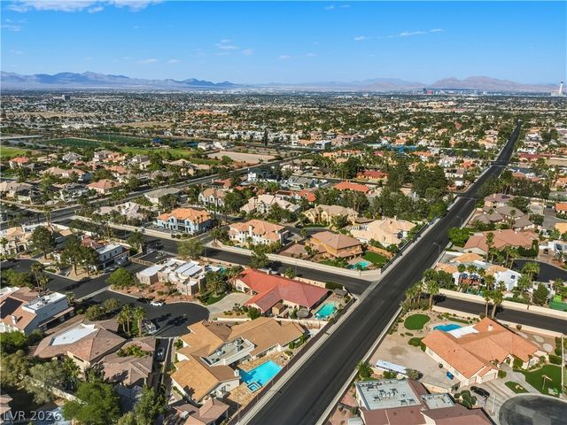 1940 Jasmine Joy Court, Las Vegas, NV 89117