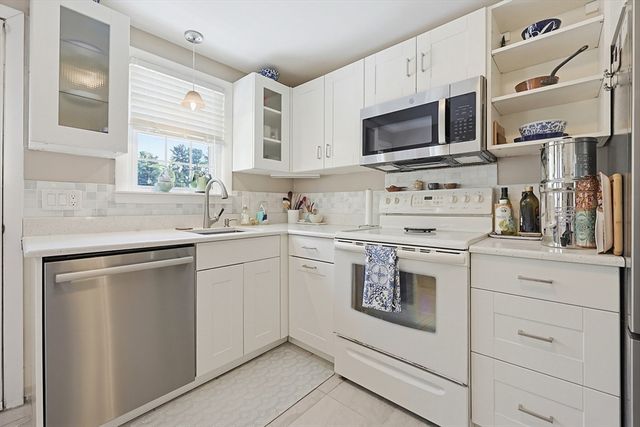 1 Fisher Street, Holliston, MA 01746