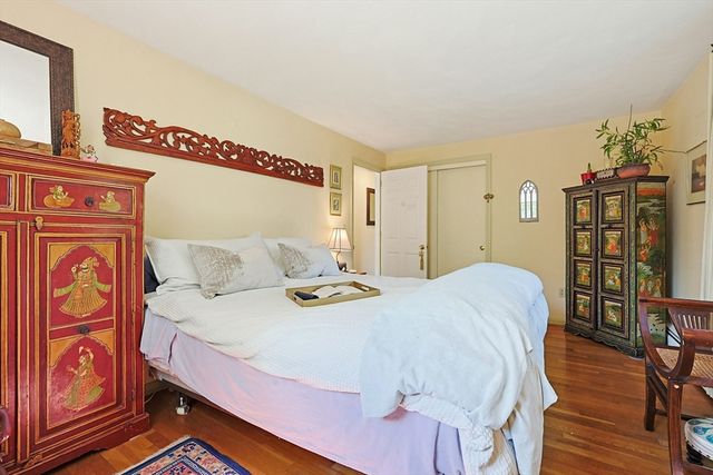 1 Fisher Street, Holliston, MA 01746